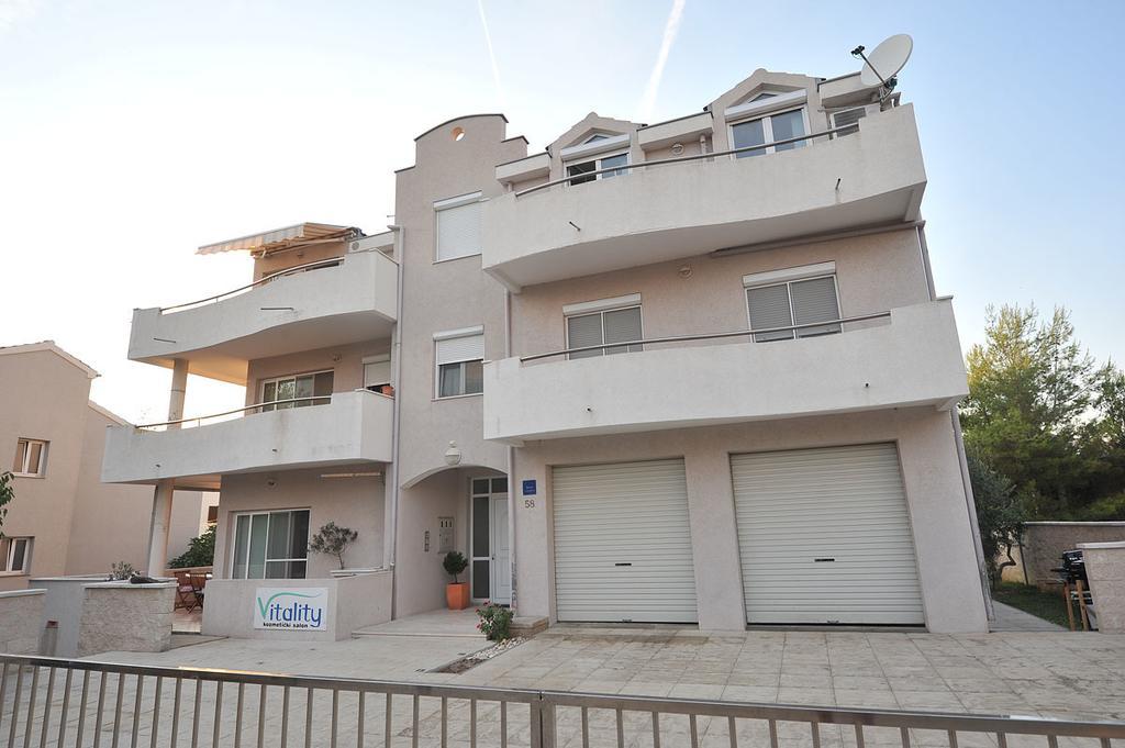 Apartments Charming زادار المظهر الخارجي الصورة